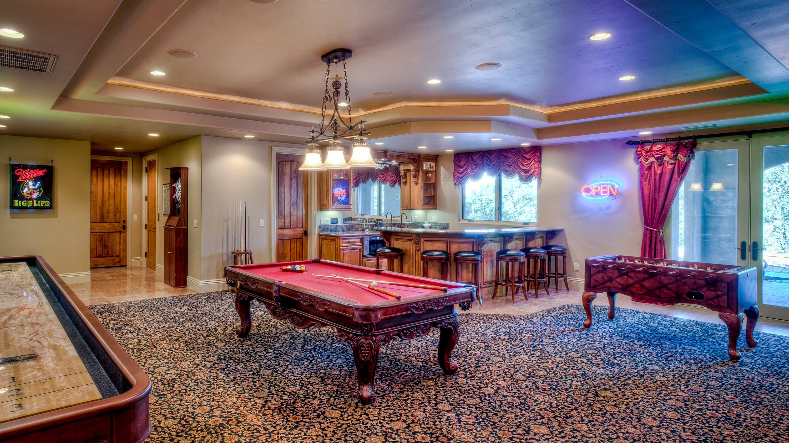 Hood Branco Innovations, Interior Design, Smart Home Automation, Control4, Bar and Game Room